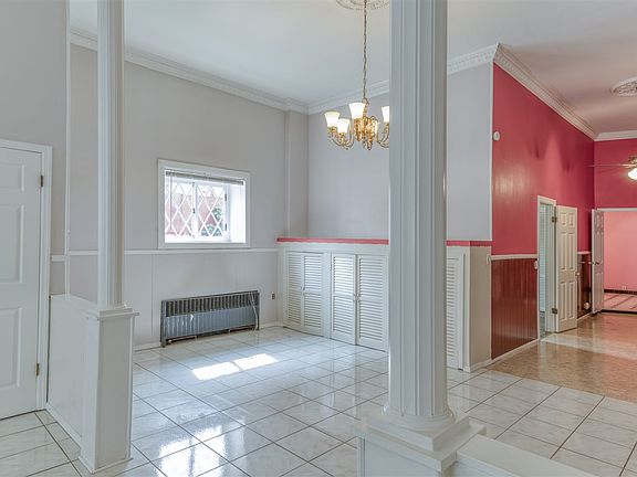 4th image of 900 Bloomfield St #1