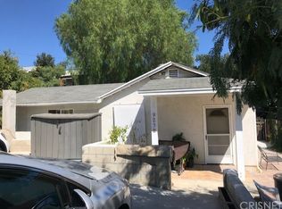 9238 Lakeview Ter, Chatsworth, CA 91311