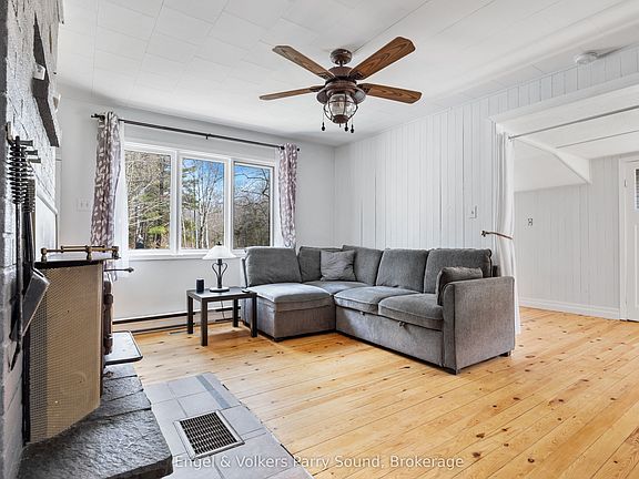 3rd image of 77 Woods Rd