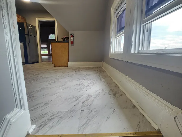 186 Summit St #5 — Photo 15