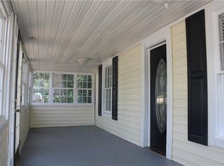 6012 Athens St, Lula, GA 30554