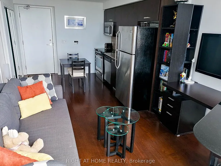 832 Bay St #4709 — Photo 39