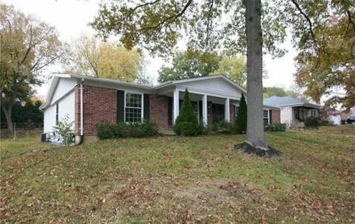 271 Baxter Rd photo 1