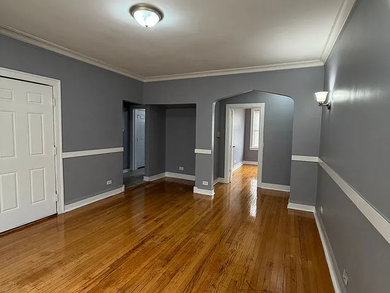 7705 S Laflin St — Photo 9