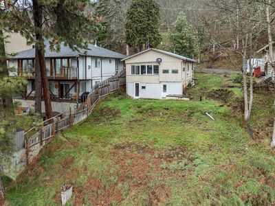105 Lois Ln, Bingen, WA, 98605