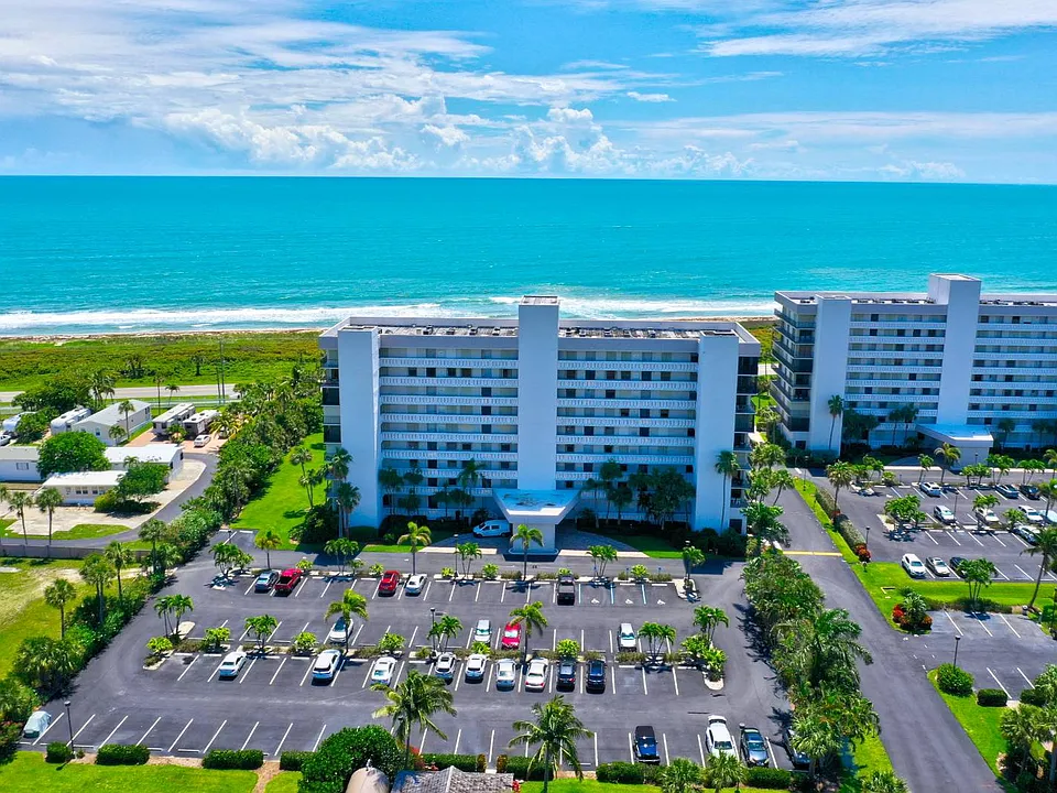 5061 N Highway A1A #303
