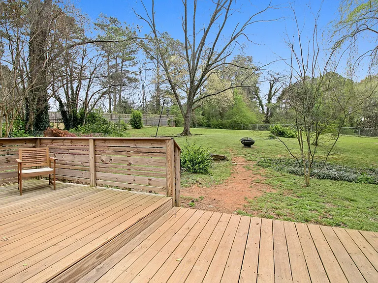 2259 Collier Dr — Photo 26