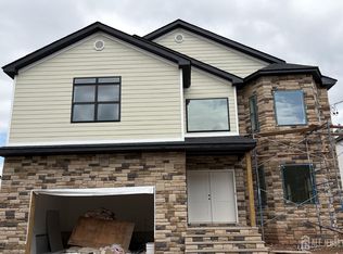 122 Arthur Ave, Colonia, NJ 07067