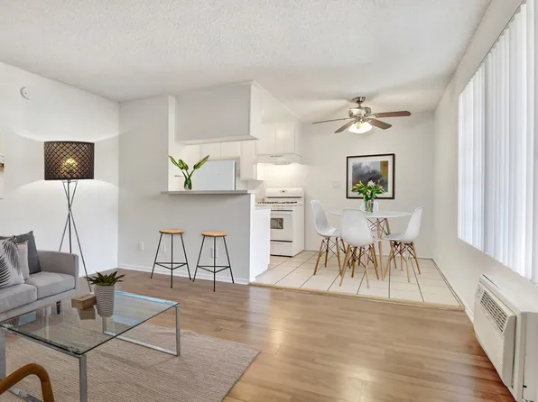 15526 Foothill Blvd #29, Sylmar, CA 91342