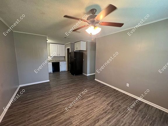 2nd image of 239 Pearl St