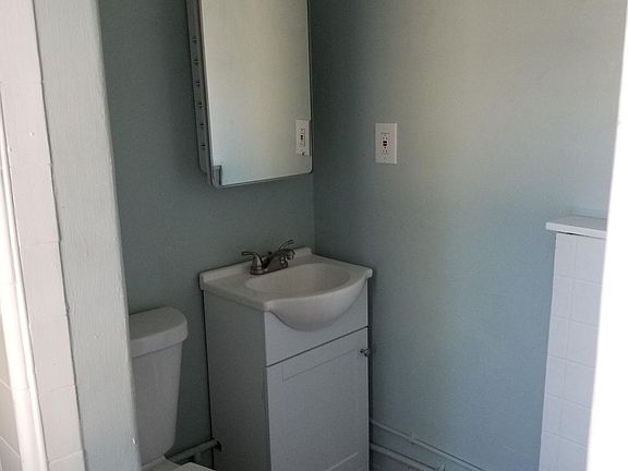 3rd image of 2602 N Balboa Ave APT 2