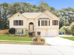 755 Holcombe Woods Ct, Auburn, GA 30011
