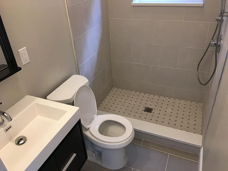 4705 Chester Ave #2 — Photo 4