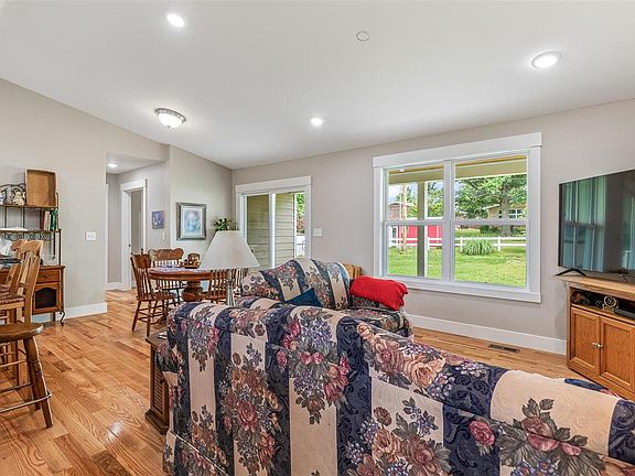 4th image of 13 Marian St