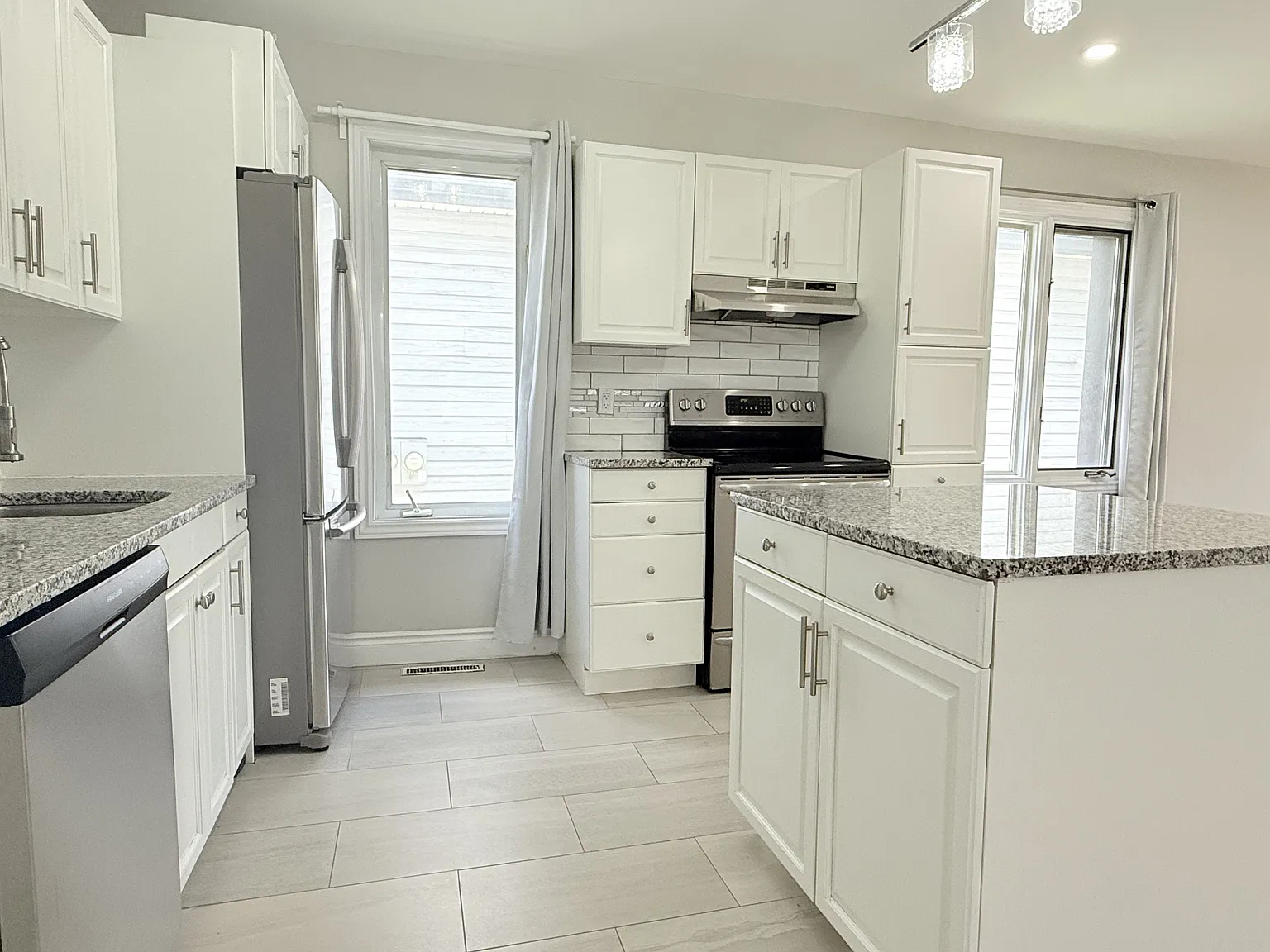 2 bed, $1,575 — Photo 3