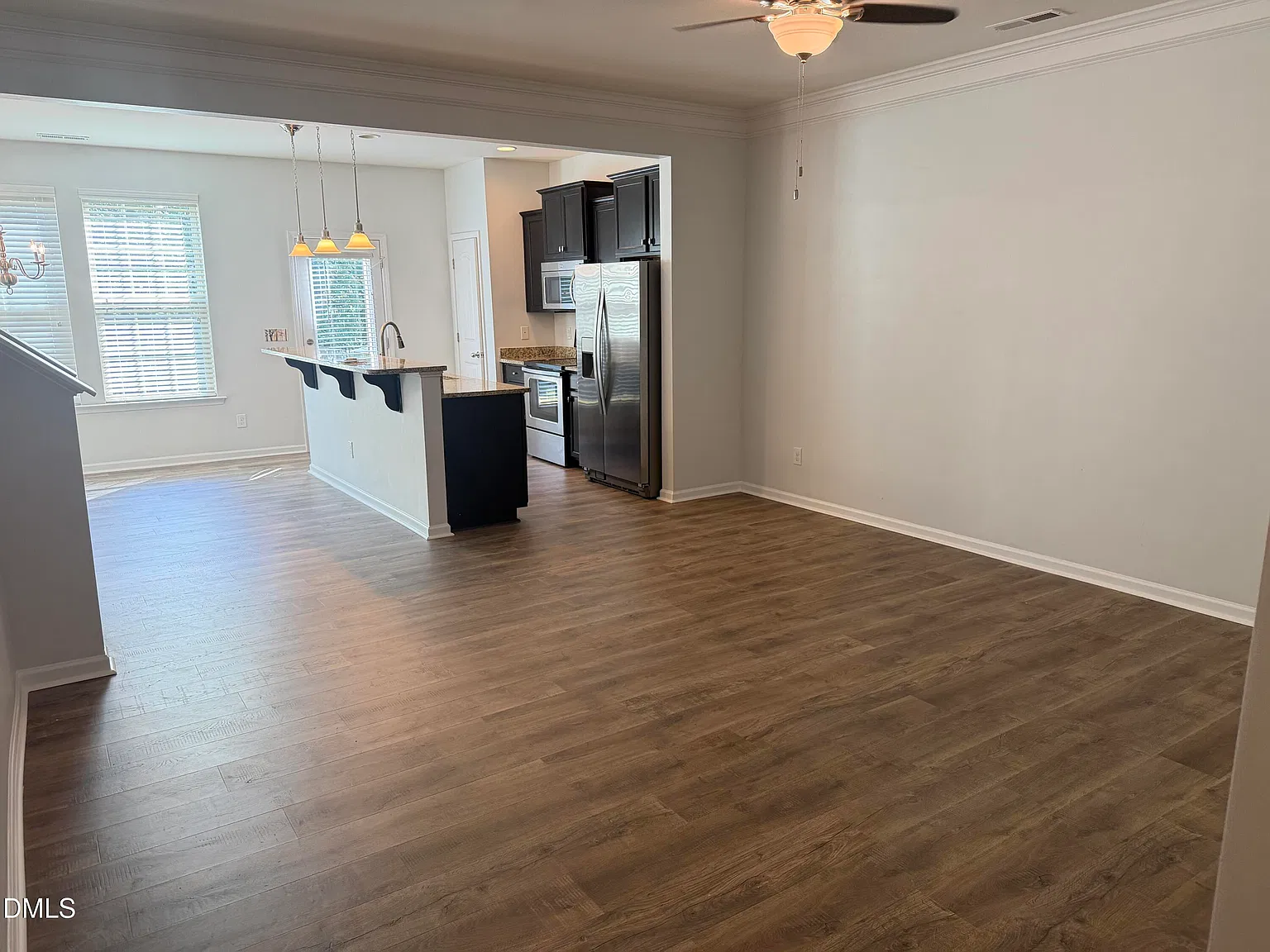 3 bed, 2.5 bath, 1600 sqft, $1,775 — Photo 2