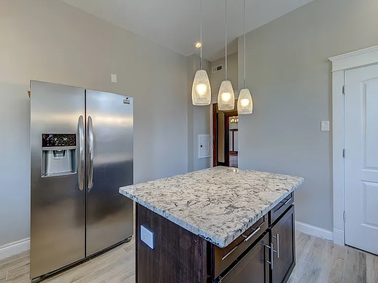 5779 Pershing Ave — Photo 29