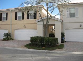 72 Laurel Oaks Cir, Tequesta, FL 33469