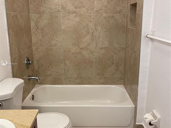 5th image of 8900 NW 107th Ct Unit 107-3