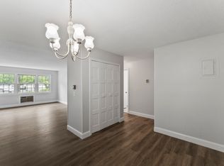 34 Padanaram Rd #127, Danbury, CT 06811