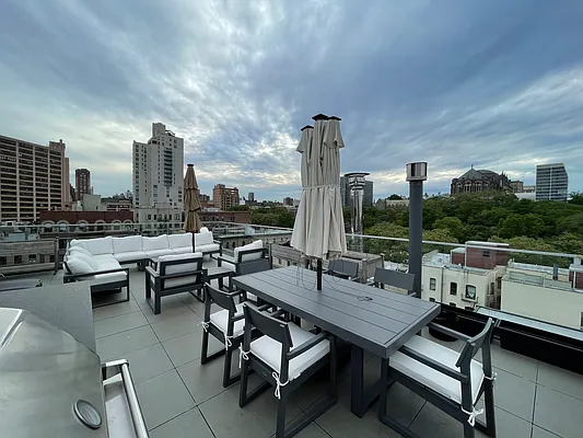 Rented by Keller Williams NYC | media 14