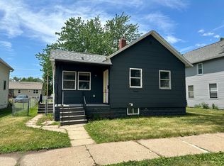 1212 8th St NW, Cedar Rapids, IA 52405