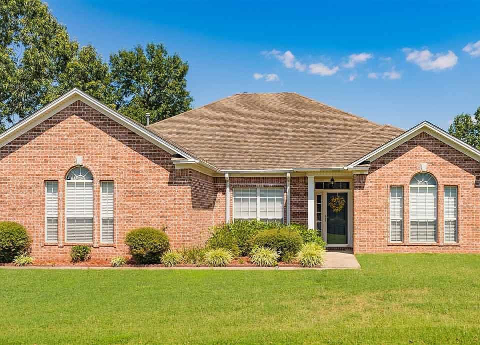 1st image of 3216 Maggie Dr