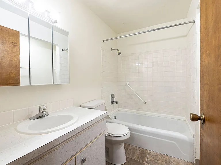 2 Bedroom Saxon
