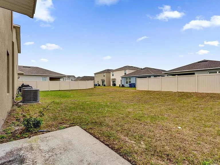 1444 Berry Ln — Photo 25