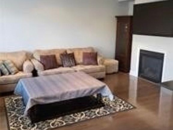 5th image of 238 Kincardine St