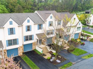 106 Steeplechase Dr, Elverson, PA 19520