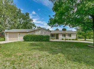 1606 W Bullard Dr, Arkansas City, KS 67005