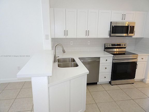 4th image of 5460 NW 107th Ave APT 115