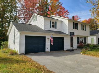 25 Jennifer Ln, Bangor, ME 04401
