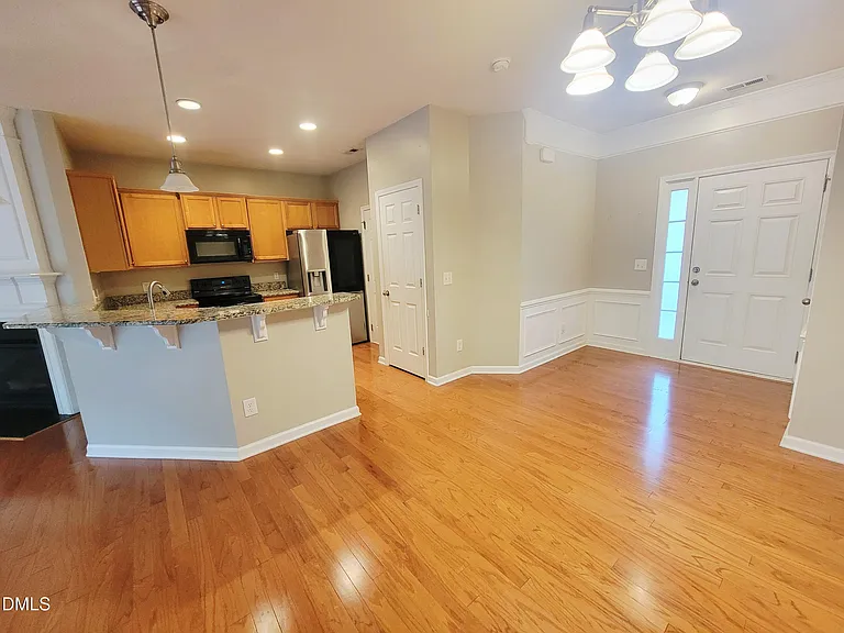 7248 Racine Way — Photo 6