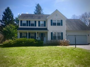 28 Oldox Rd, Delmar, NY 12054