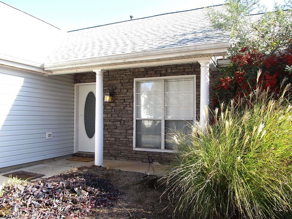 1st image of 217 Summer Hill Cir