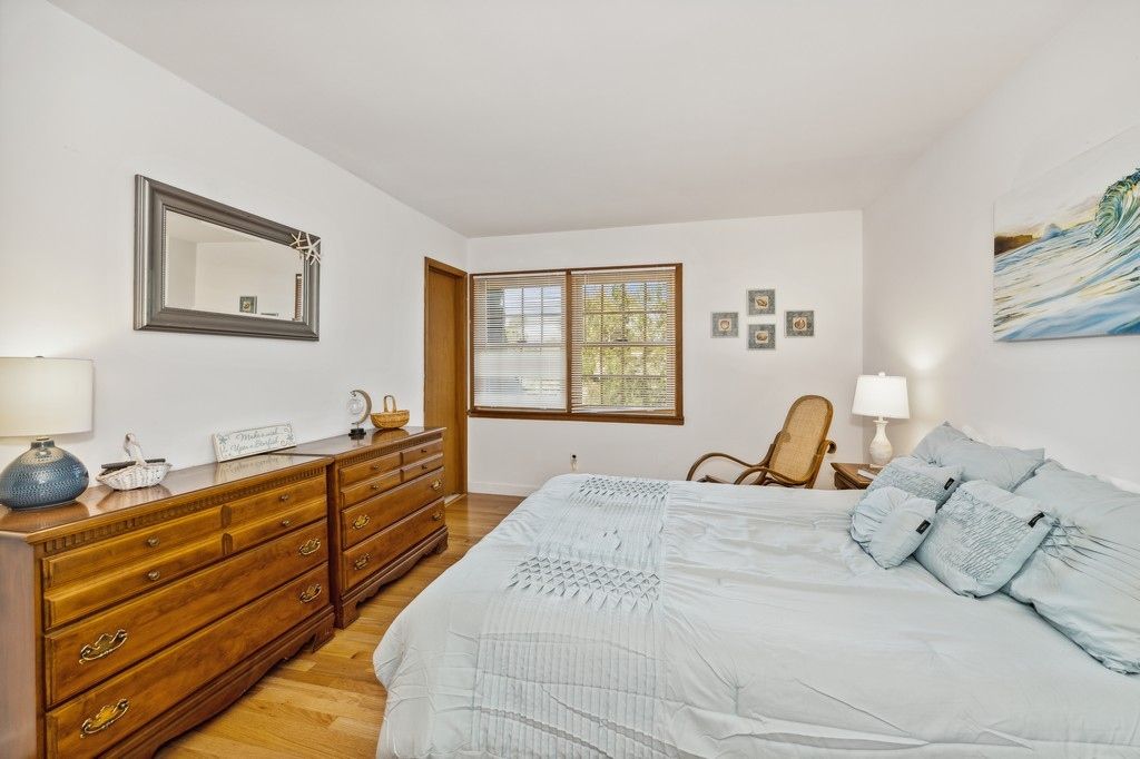  Primary bedroom with own bath
