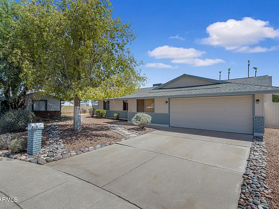 3rd image of 1124 W NOPAL Place