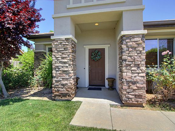 2nd image of 7772 Hyde Park Cir