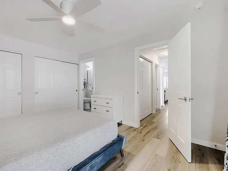 11909 Monroe Way — Photo 15
