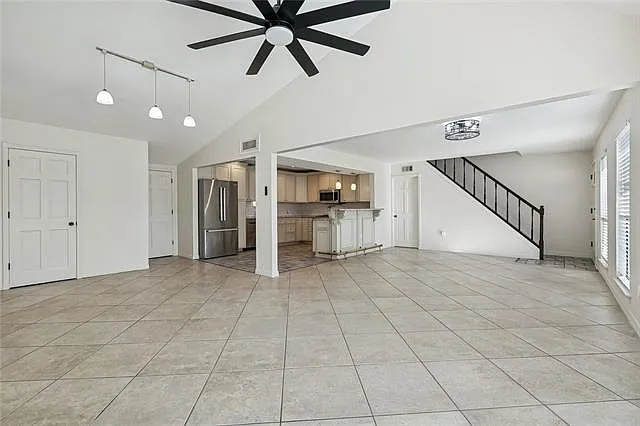 3 bed, 2.5 bath, 1950 sqft, $3,000 — Photo 4