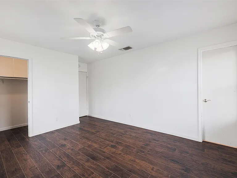6903 Skynook Dr — Photo 16