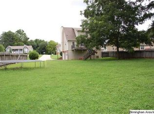 1805 Pebble Lake Dr, Birmingham, AL 35235