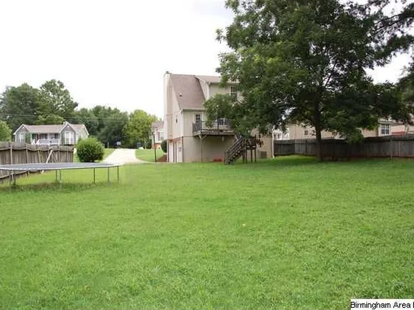 1805 Pebble Lake Dr, Birmingham, AL 35235