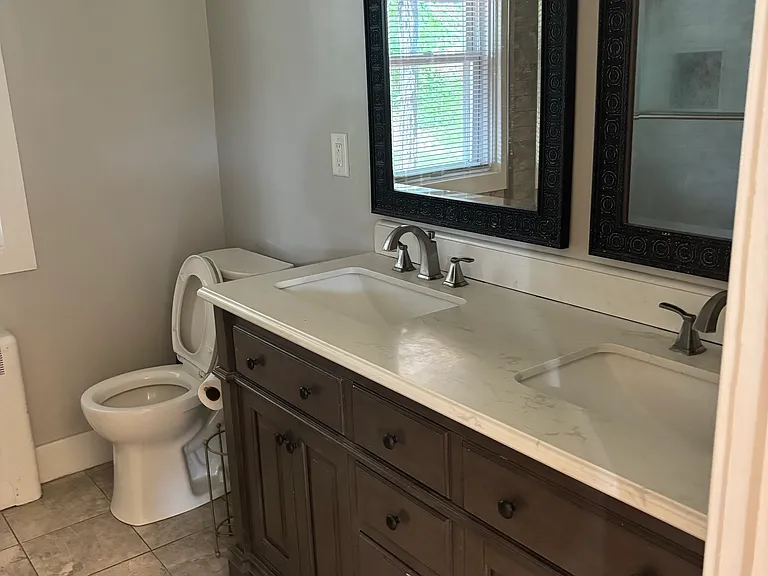 601 Linden Cir — Photo 6
