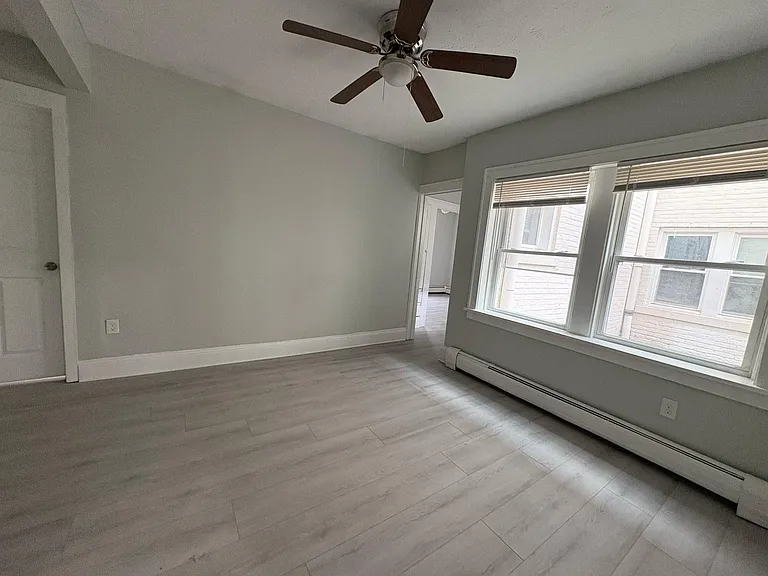 Brooklyn Manor — Photo 26