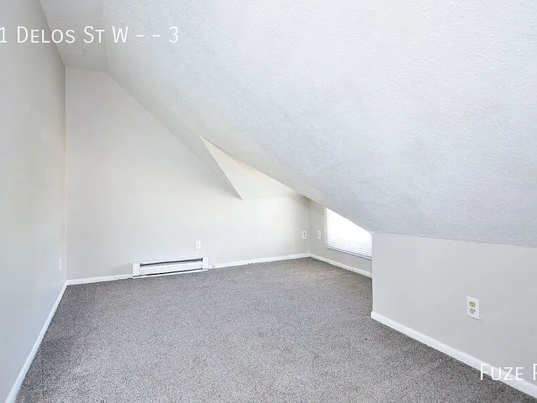 61 Delos St W #3 — Photo 19