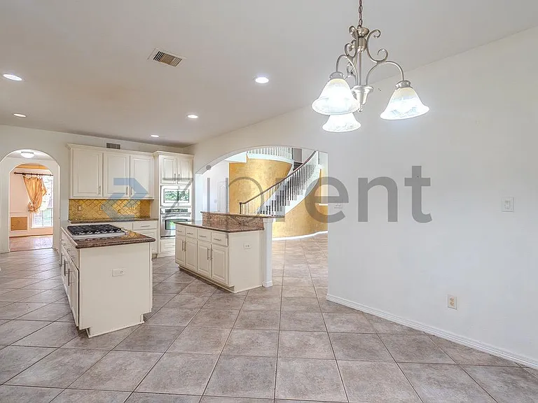14911 Oxford Way — Photo 20