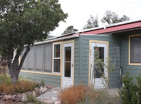Sunroom and main entrance